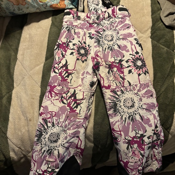 Snowpants - Picture 4 of 5